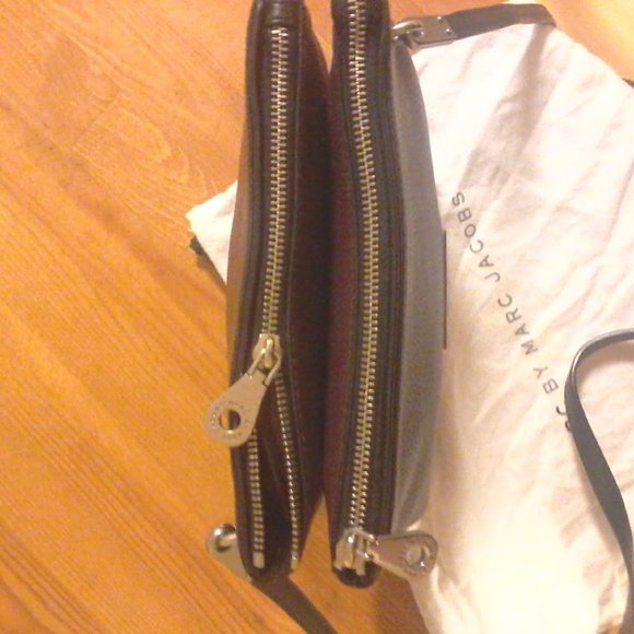 Marc by Marc Jacobs Maroon Leather Purse - Picture 3 of 7